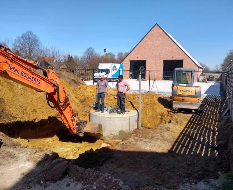 Het Agribor-team aan het werk op een renovatieproject